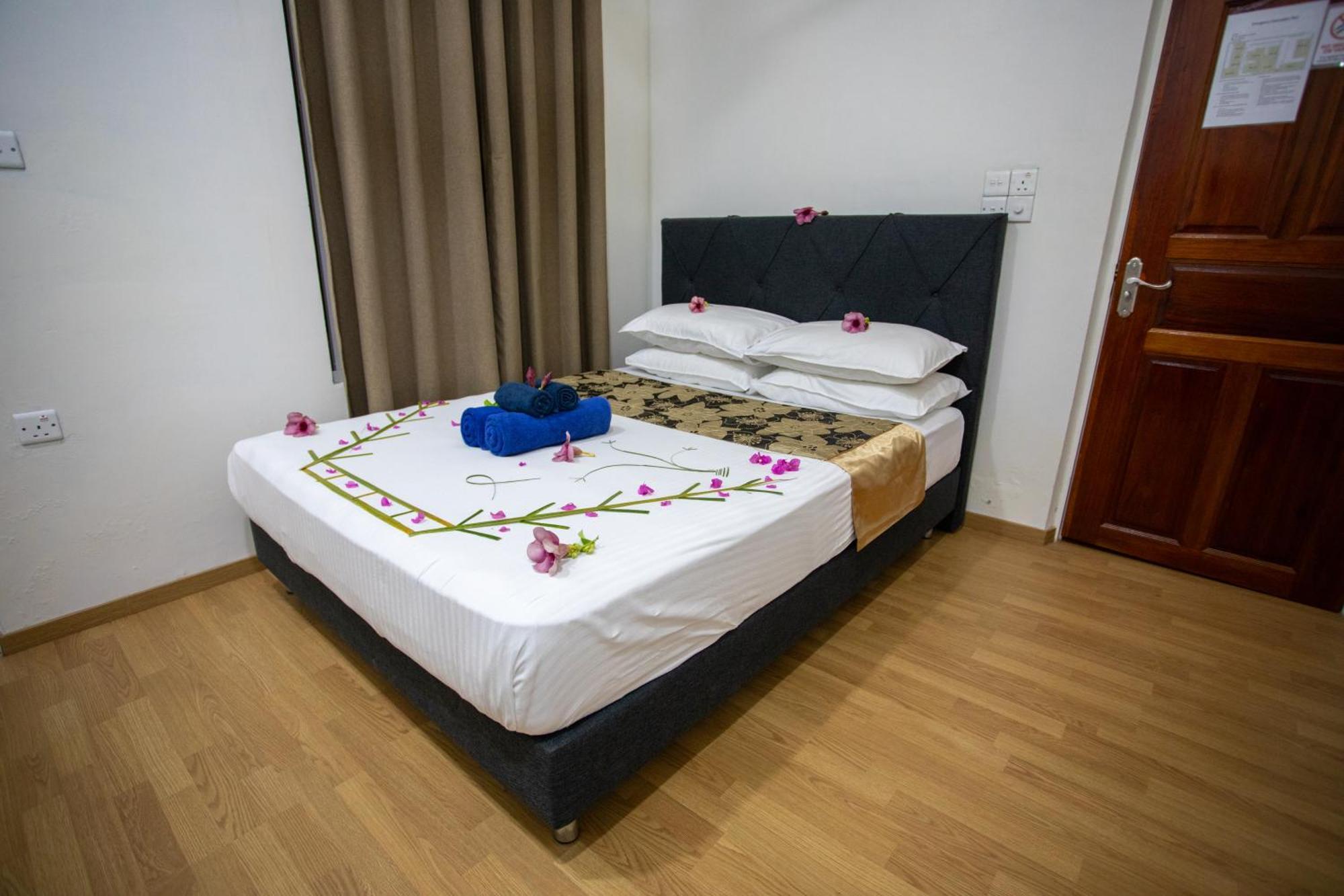 Ihaven Thulusdhoo Hotell Exteriör bild